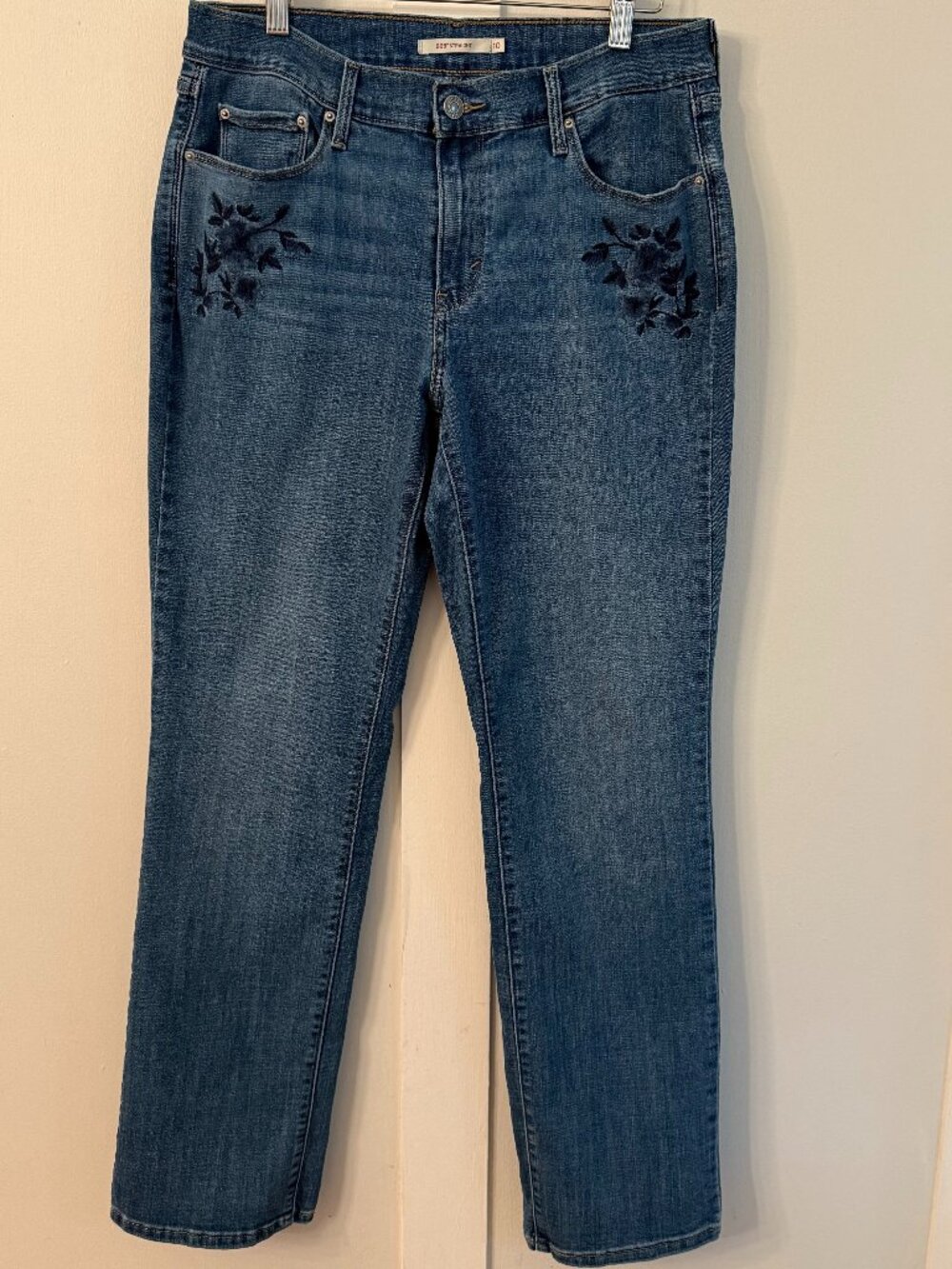 Levis 505 embroidered straight leg jeans size 10M boho lux western chic floral